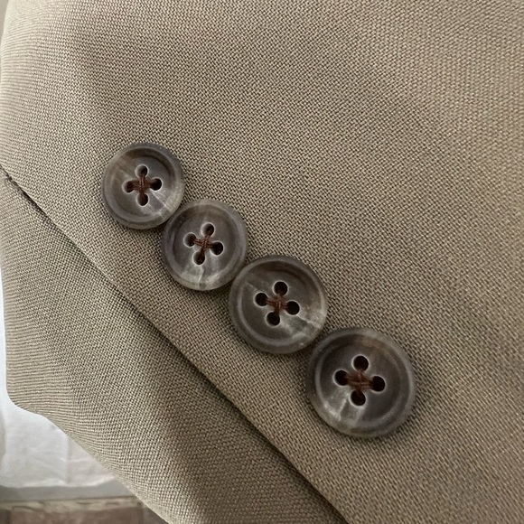 HART SCHAFFNER & MARX MENS 100% WOOL DRESS SUIT. MADE FOR FOLEYS CLOTHIN… - Picture 5 of 11